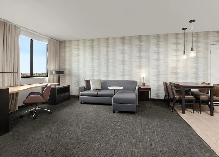 Hotel By Marriott